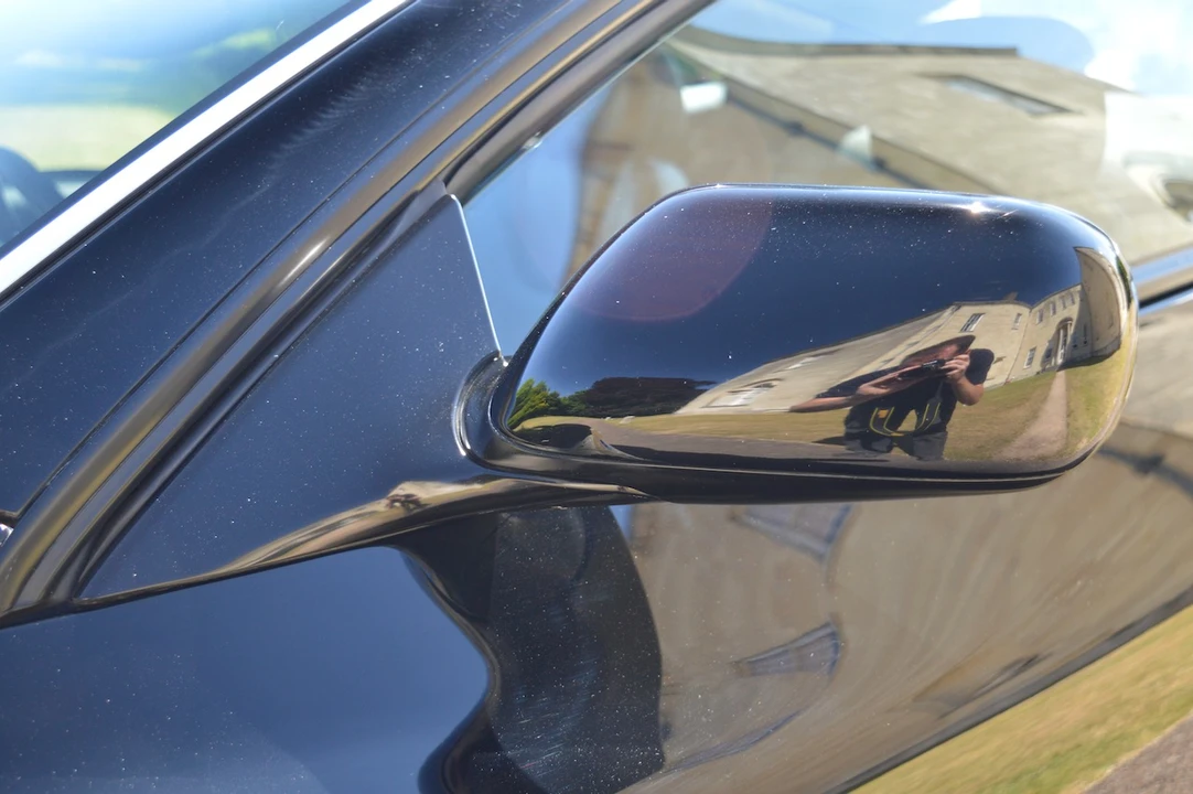 2002 Aston Martin Vanquish 1st Gen - Image 25 of 31