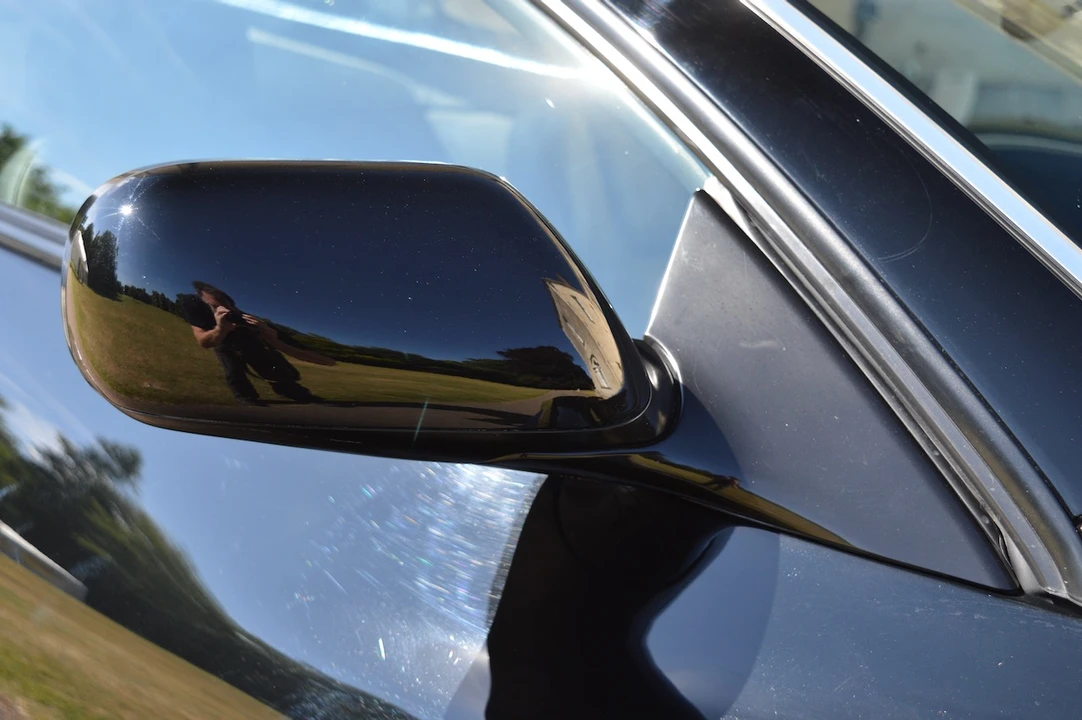 2002 Aston Martin Vanquish 1st Gen - Image 26 of 31