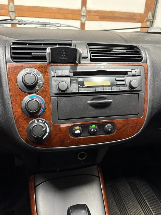 2002 Acura EL - Image 8 of 13