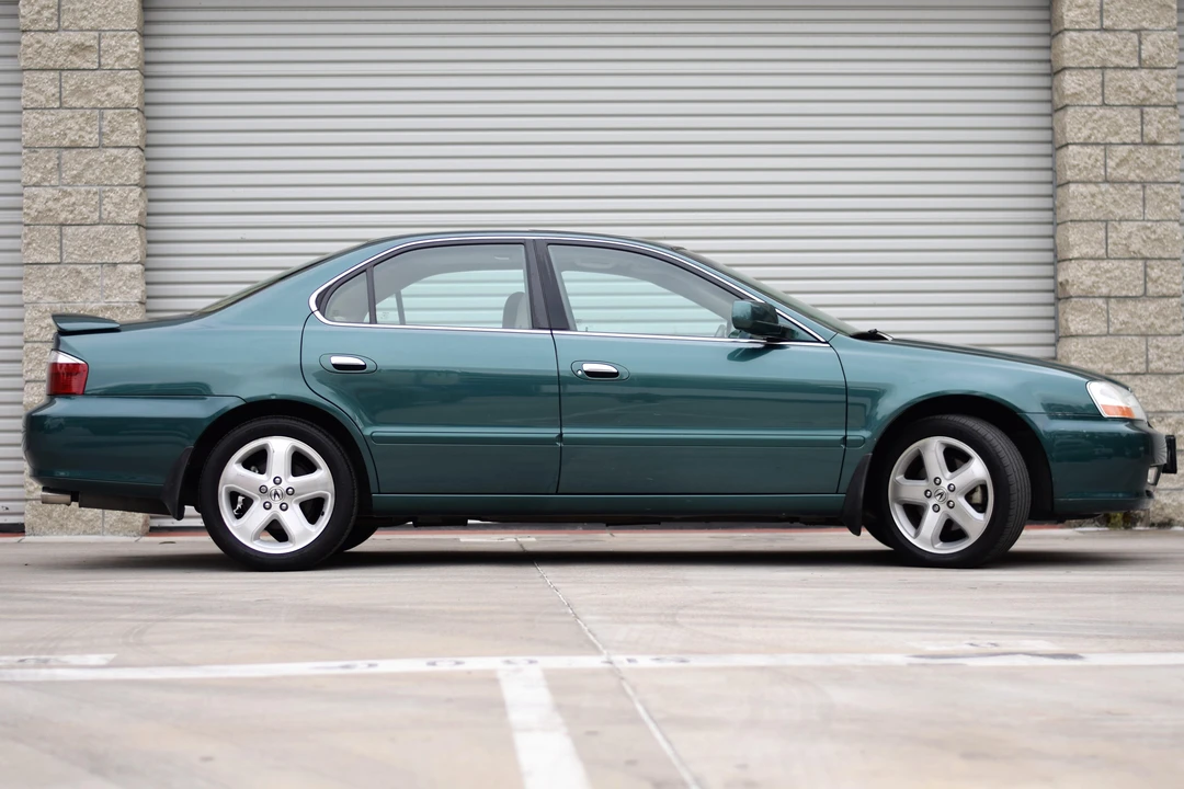 2002 Acura TL 2nd Gen - Image 4 of 5