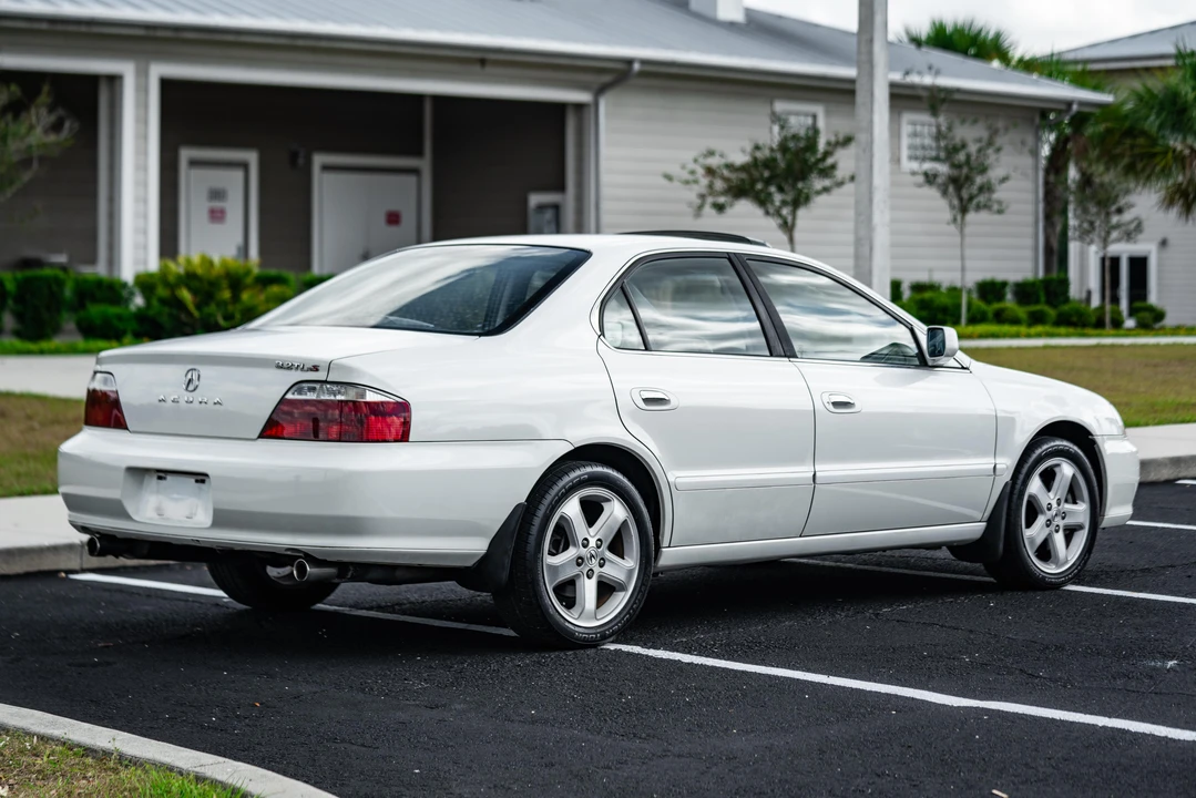 2002 Acura TL 2nd Gen - Image 28 of 31