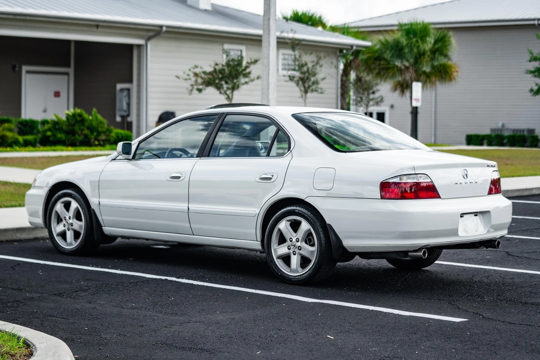 2002 Acura TL 2nd Gen - Image 17 of 31