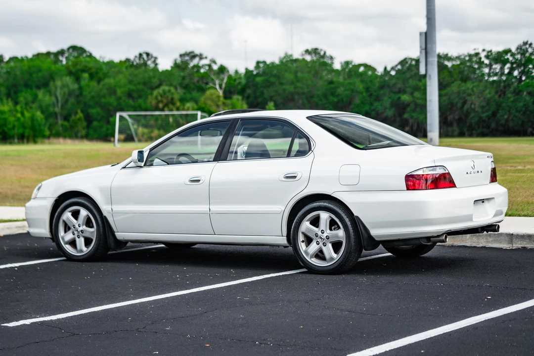 2002 Acura TL 2nd Gen - Image 16 of 31
