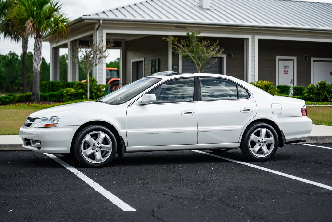 2002 Acura TL 2nd Gen - Image 14 of 31