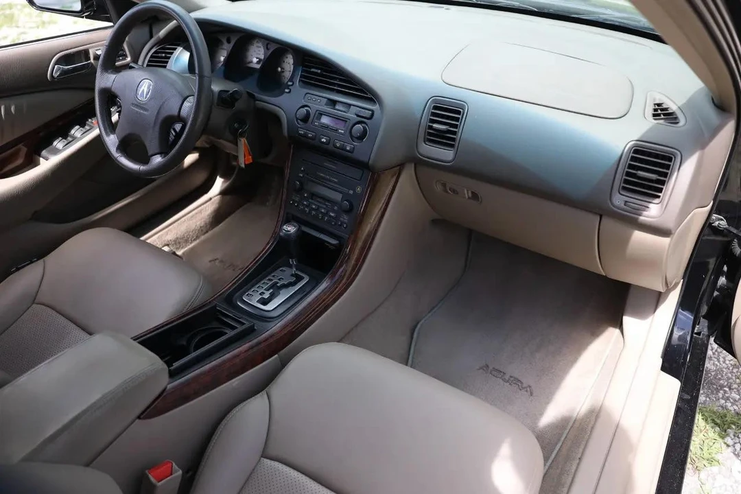 2002 Acura TL 2nd Gen - Image 16 of 31