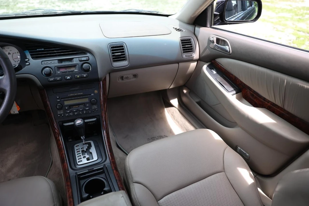 2002 Acura TL 2nd Gen - Image 22 of 31