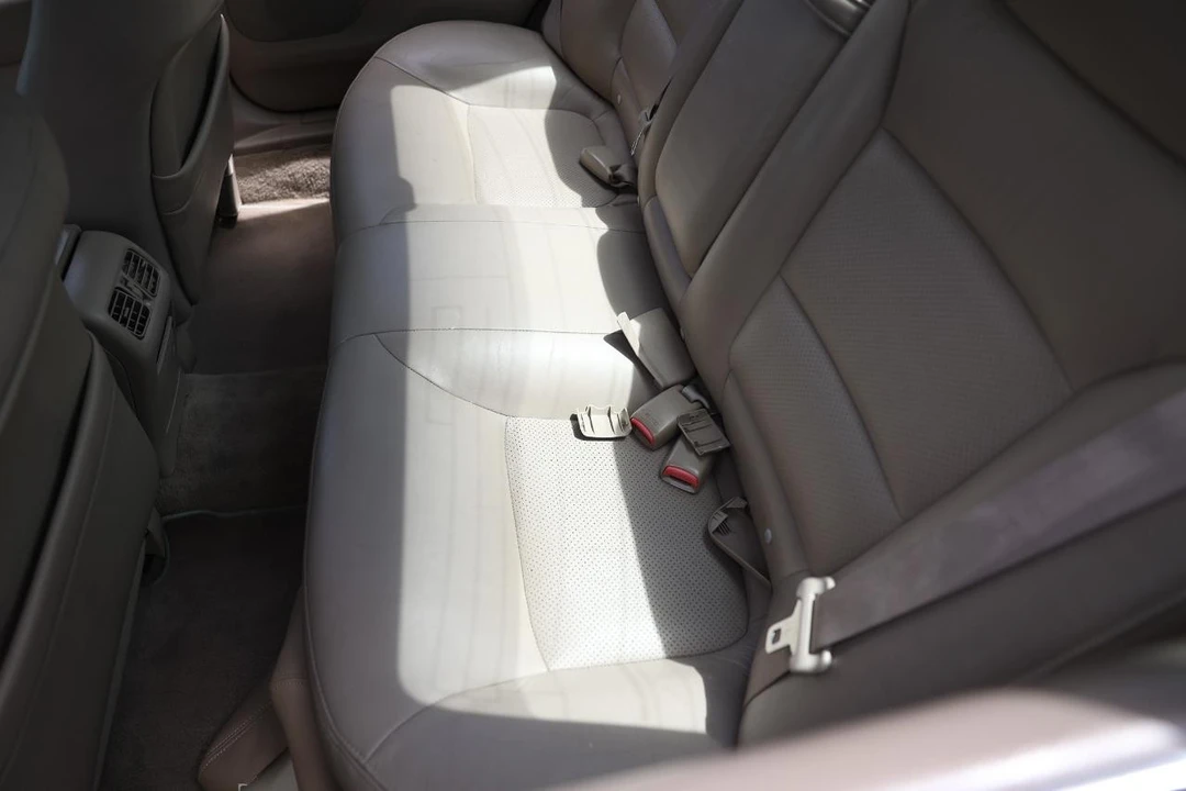 2002 Acura TL 2nd Gen - Image 10 of 31