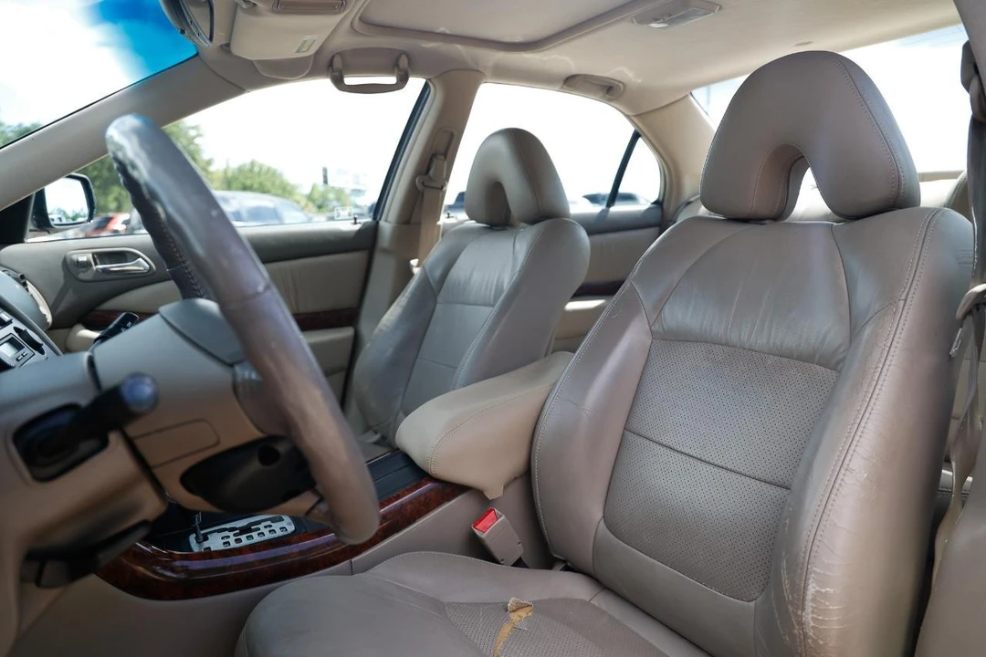 2002 Acura TL 2nd Gen - Image 6 of 21