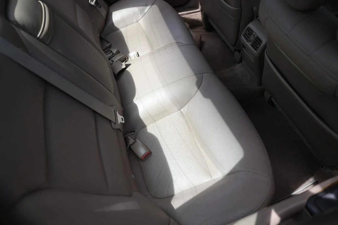 2002 Acura TL 2nd Gen - Image 12 of 31