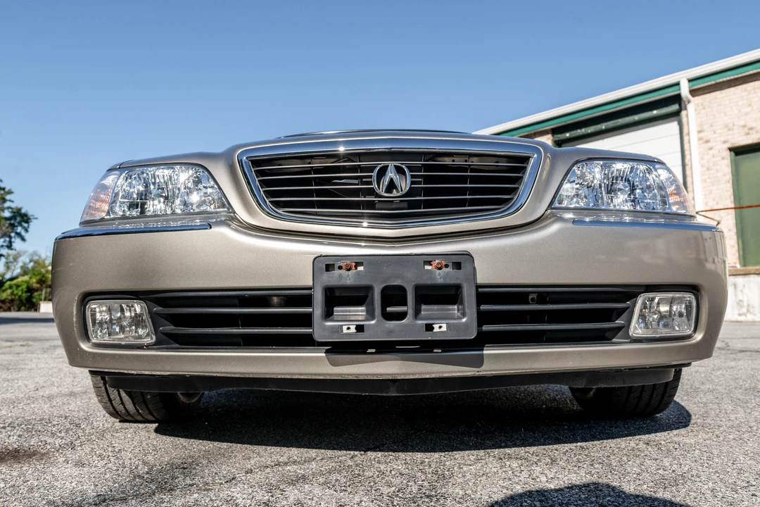 2002 Acura RL 1st Gen - Image 11 of 31