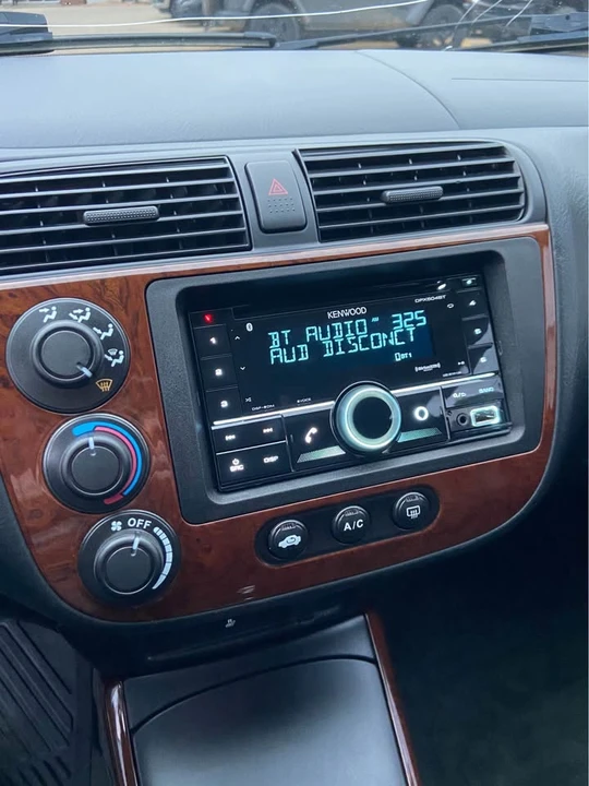 2002 Acura EL - Image 5 of 7