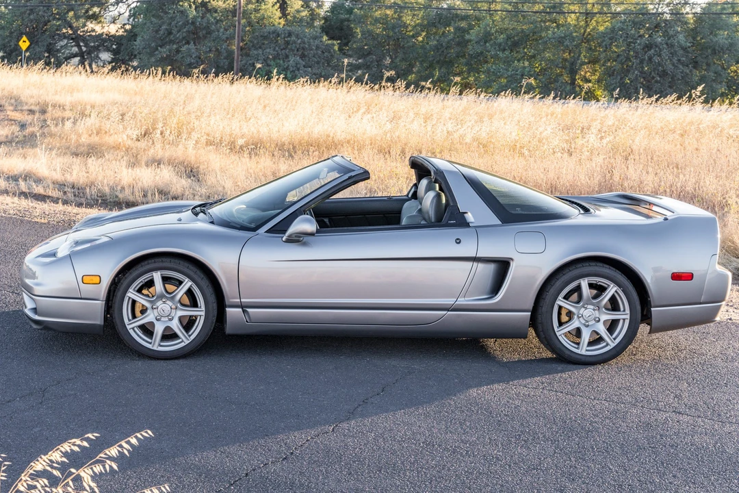 2002 Acura NA2 NSX - Image 8 of 31