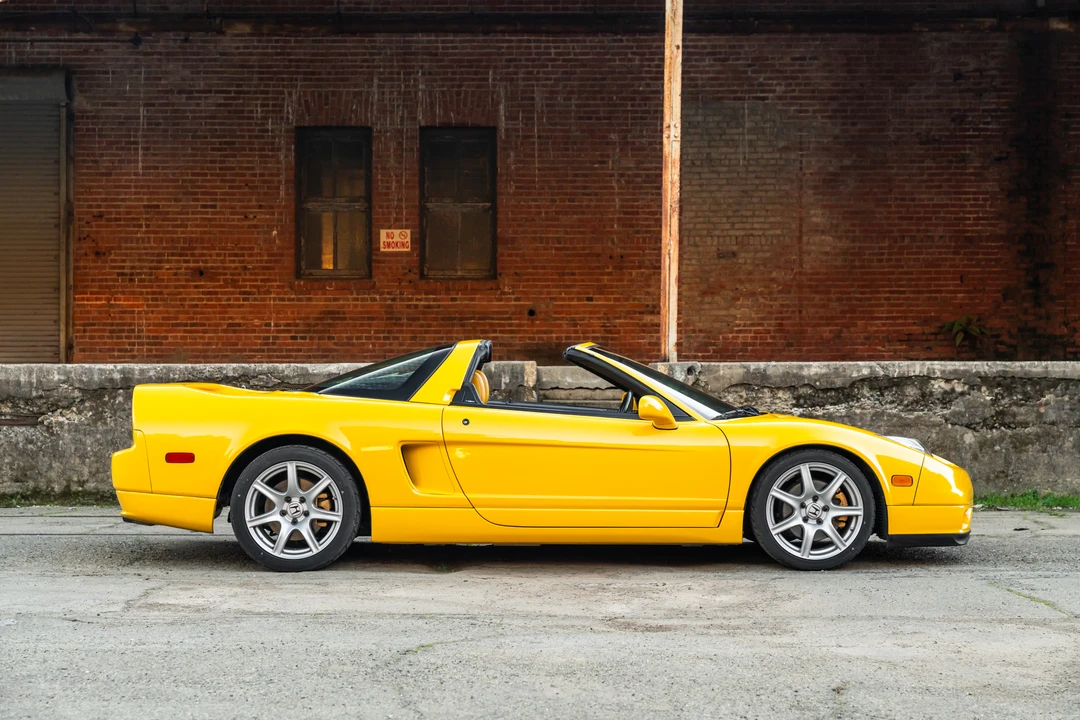 2002 Acura NA2 NSX - Image 17 of 31