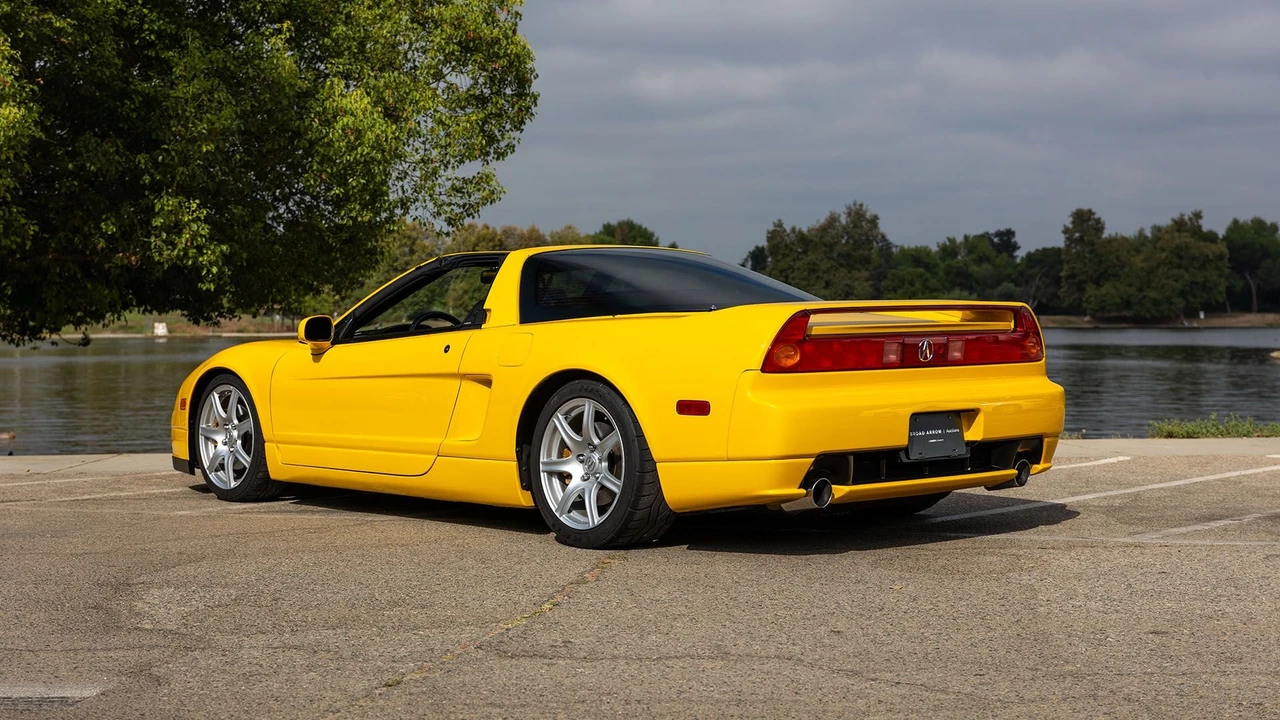 2002 Acura NA2 NSX - Image 12 of 31