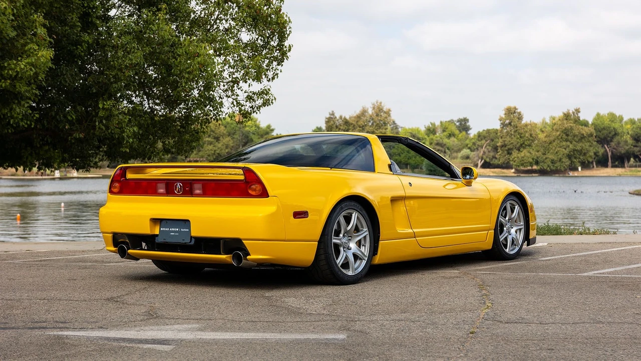 2002 Acura NA2 NSX - Image 10 of 31