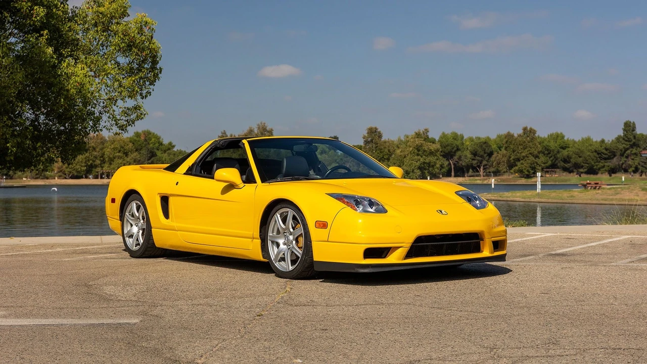 2002 Acura NA2 NSX - Image 8 of 31