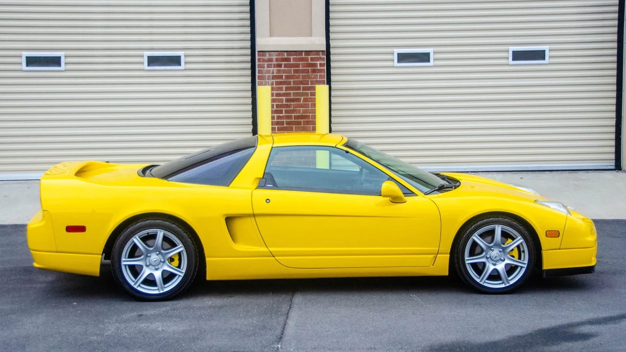 2002 Acura NA2 NSX - Image 2 of 14