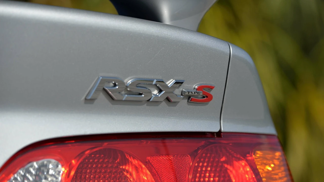 2002 Acura RSX - Image 11 of 20