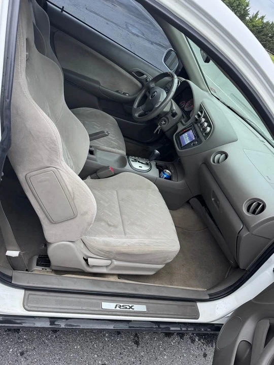 2002 Acura RSX - Image 7 of 7