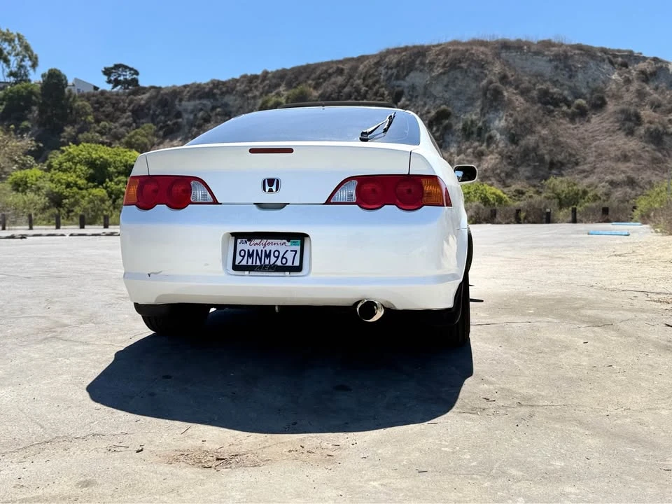 2002 Acura RSX Type-S - Image 2 of 3