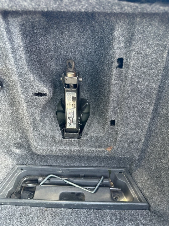 2002 Acura TL 2nd Gen - Image 24 of 31