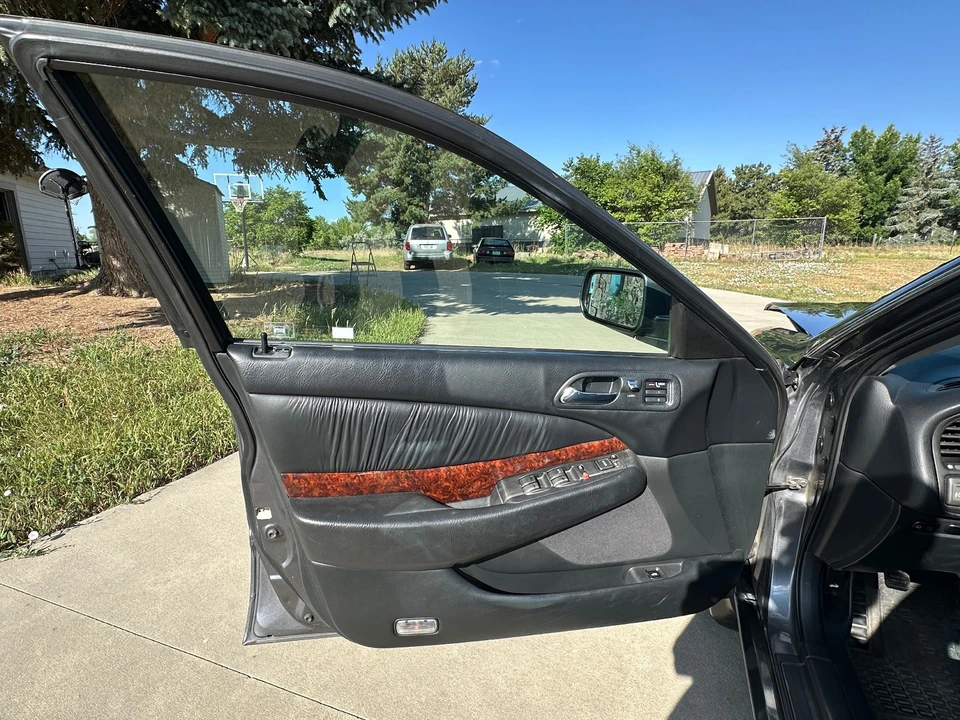 2002 Acura TL 2nd Gen - Image 15 of 31