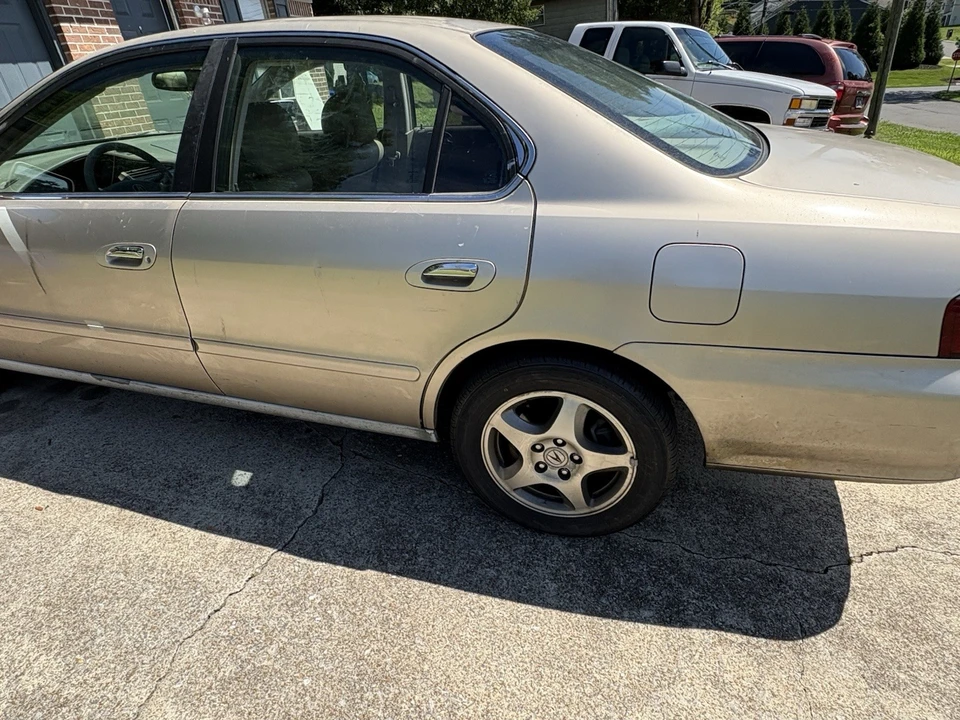 2002 Acura TL 2nd Gen - Image 4 of 8