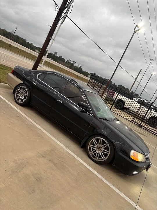 2002 Acura TL 2nd Gen - Image 2 of 5