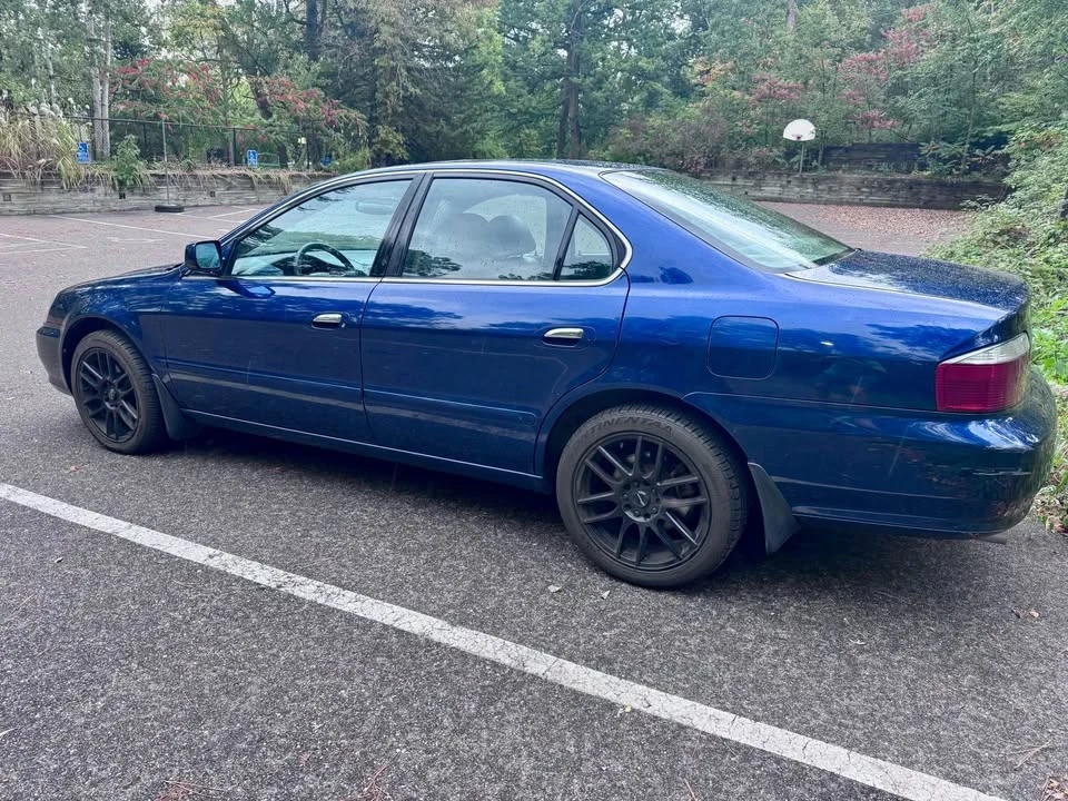 2002 Acura TL 2nd Gen - Image 2 of 9