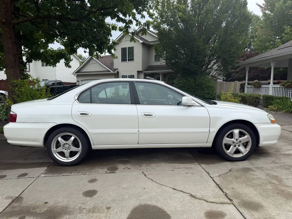 2002 Acura TL 2nd Gen - Image 4 of 11