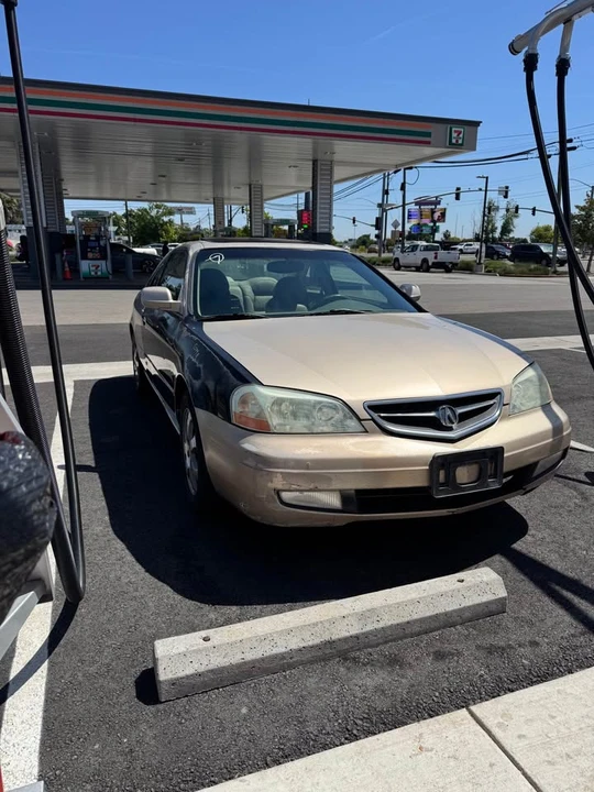 2002 Acura CL 2nd Gen - Image 2 of 5