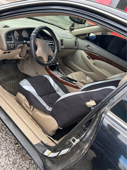 2002 Acura CL 2nd Gen - Image 6 of 8