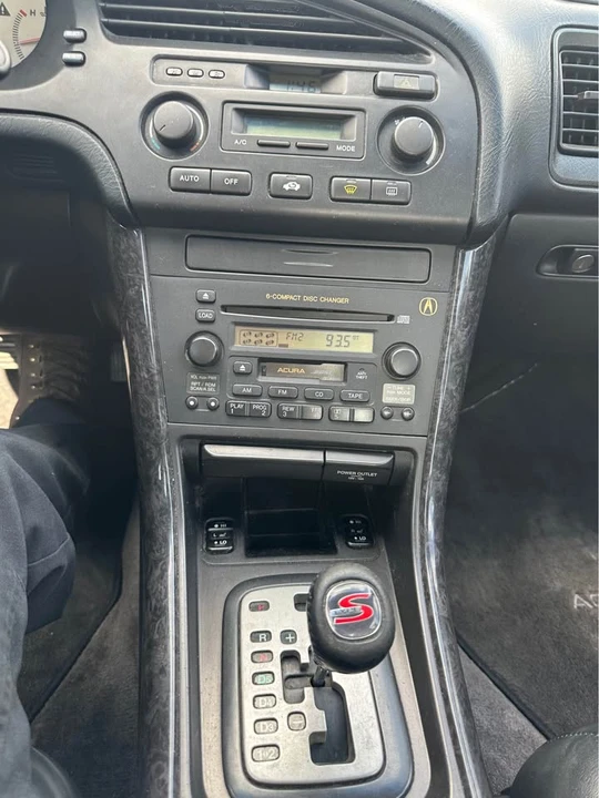 2002 Acura CL 2nd Gen - Image 10 of 12