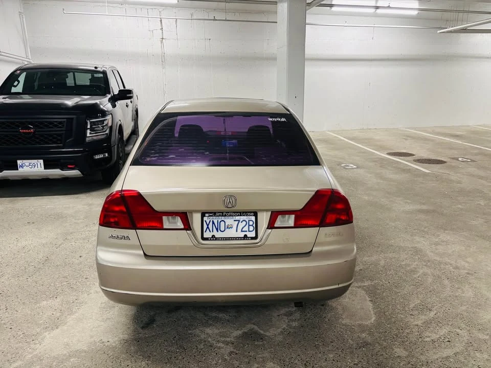 2002 Acura EL - Image 2 of 10