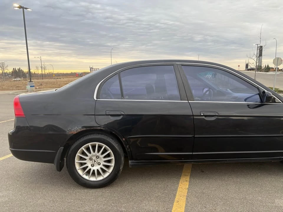 2002 Acura EL - Image 4 of 13