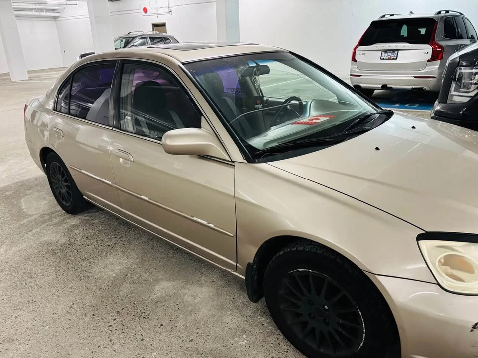 2002 Acura EL - Image 4 of 10