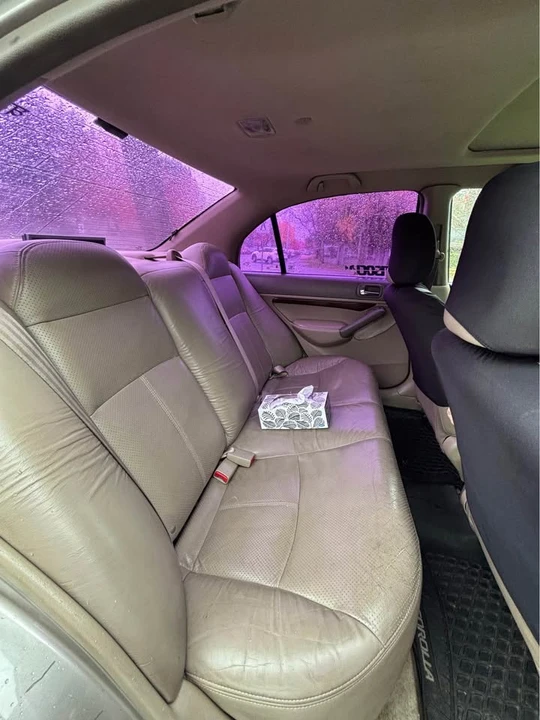 2002 Acura EL - Image 8 of 10