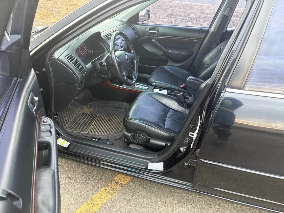 2002 Acura EL - Image 10 of 13