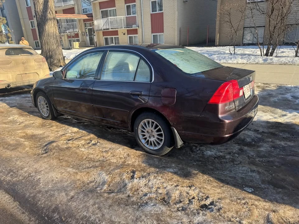 2002 Acura EL - Image 4 of 10