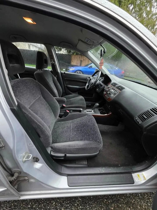 2002 Acura EL - Image 16 of 17