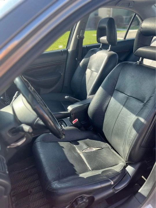 2002 Acura EL - Image 3 of 7