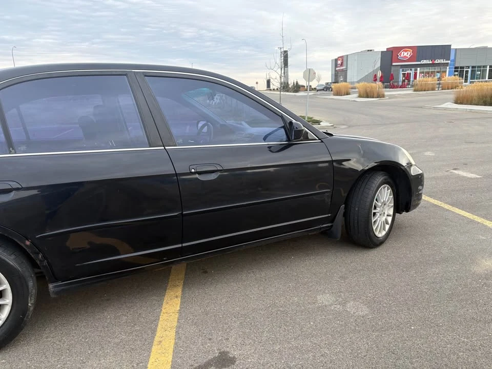 2002 Acura EL - Image 4 of 12