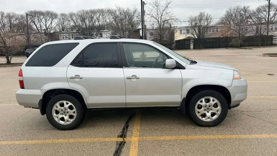 2002 Acura MDX 1st Gen - Image 2 of 12