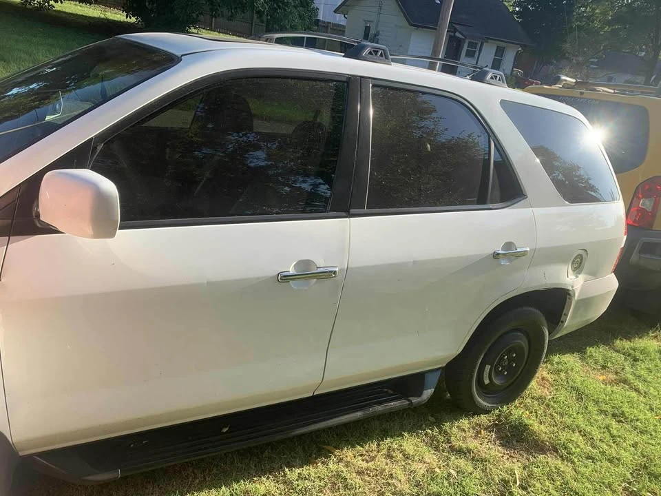 2002 Acura MDX 1st Gen - Image 4 of 5