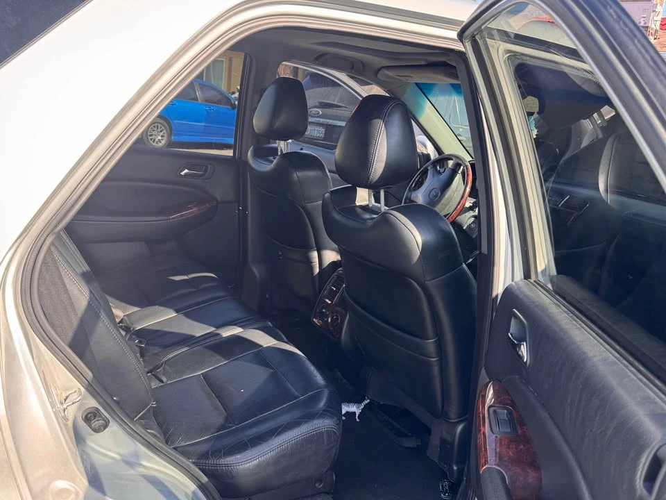 2002 Acura MDX 1st Gen - Image 3 of 9