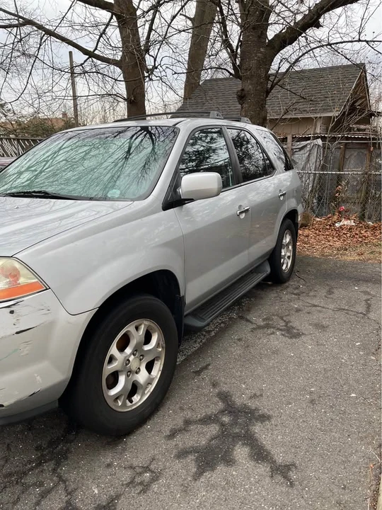 2002 Acura MDX 1st Gen - Image 2 of 3
