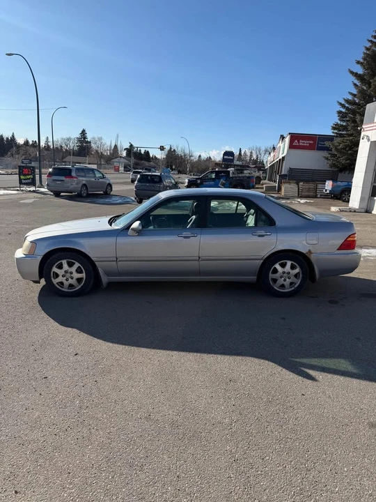 2002 Acura RL 1st Gen - Image 5 of 8