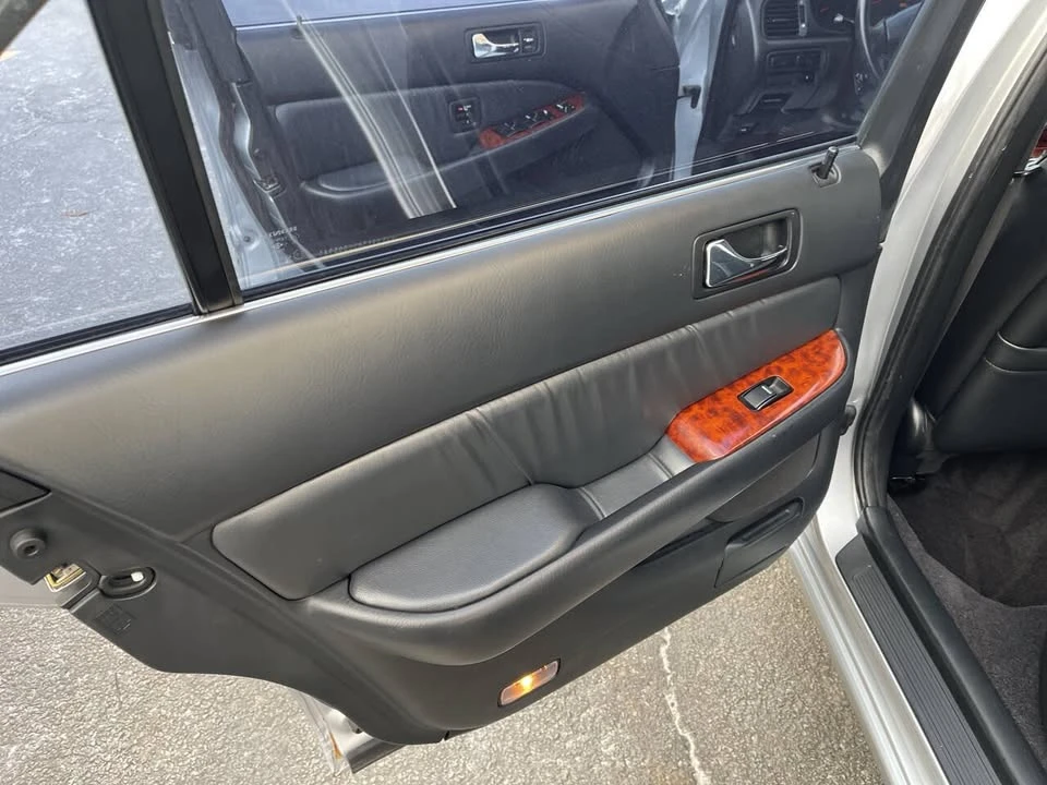 2002 Acura RL 1st Gen - Image 16 of 20