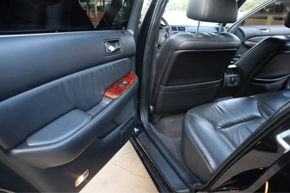 2002 Acura RL 1st Gen - Image 8 of 15