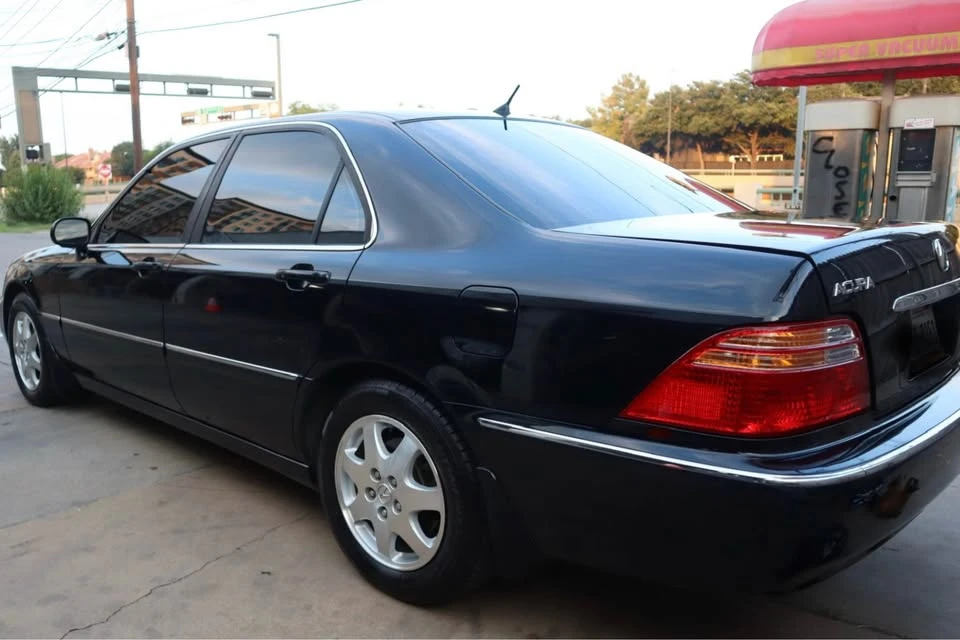 2002 Acura RL 1st Gen - Image 2 of 15